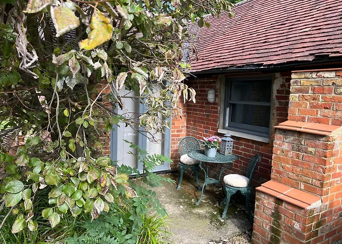 Street Farmhouse